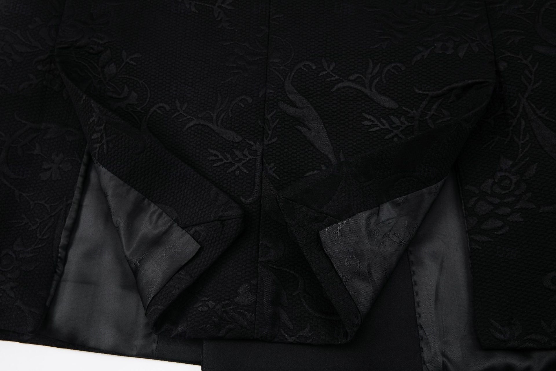 Pour des hommes Smoking Costumes de fête Bal de promo mariage d'hiver Noir Blanche Printemps, Automne, Hiver, Été Costume / Tailleur Col châle Mode Fête Couleur Unie Coupe Slim 2 pièces Croisé 2 de 2026 ? $159.99 –P11