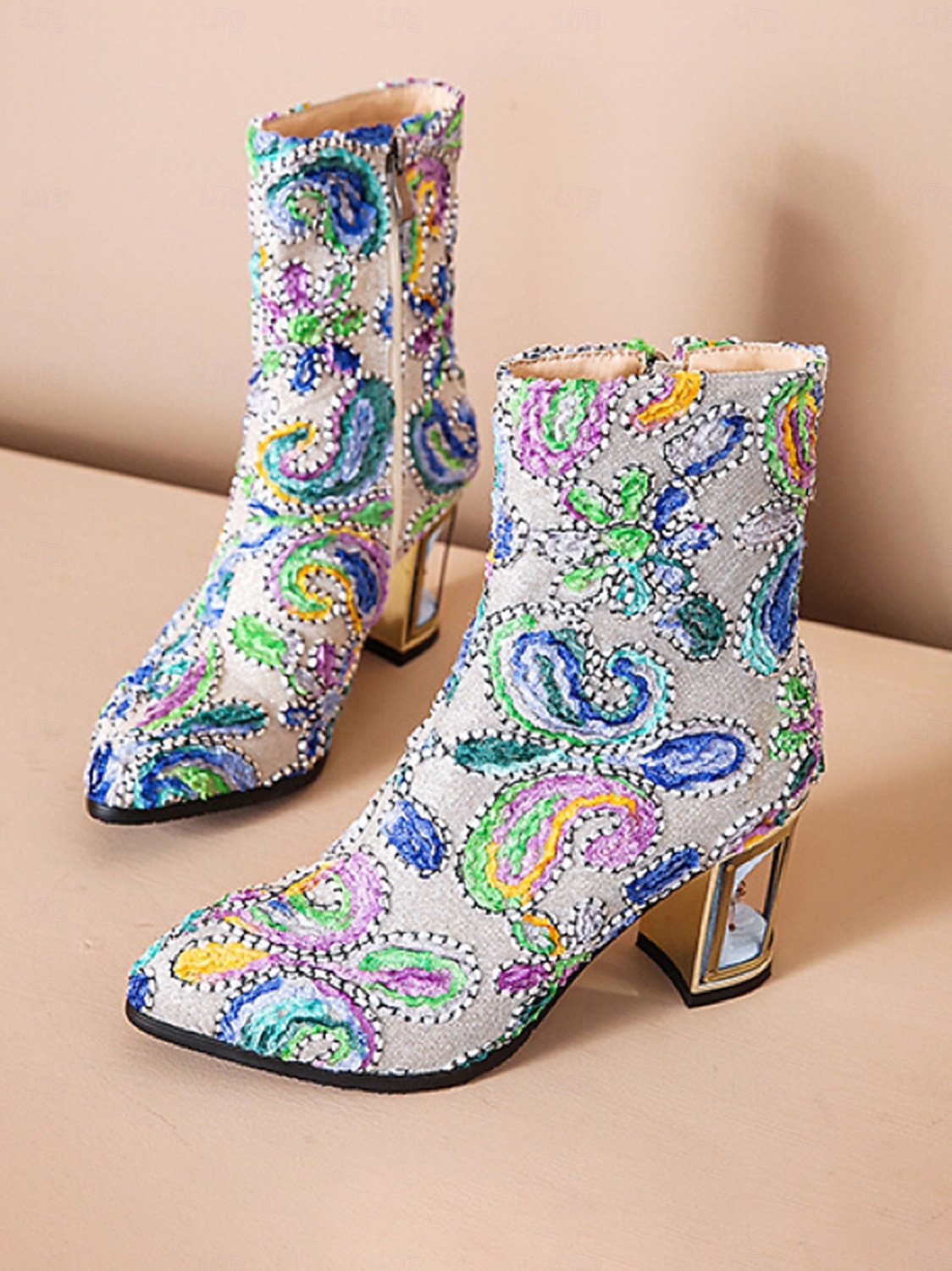 Kobiece botki z cekinami i haftem – Kolorowe krótkie buty barokowe w stylu karnawałowym na imprezy festiwale i bal maskowy 2026 - $84.99 –P2