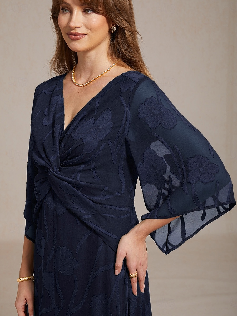 Femmes Robe maxi Robe en Chiffon Élégant Quotidien Vacances robe demoiselle d honneur À lacets Fleuri Manche 3/4 Col en V bleu marine de 2026 ? SGD S$124.82 –P4