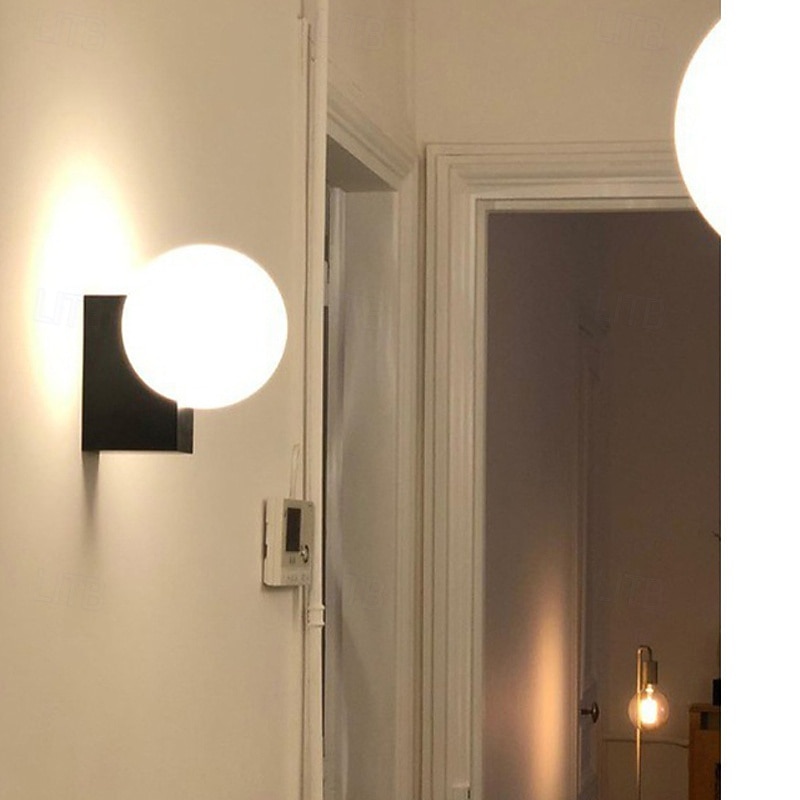 Lámpara de pared LED Sideral Barcelona con bola de cristal opalino, moderna lámpara de pared minimalista para interiores con base de aluminio, casquillo G9 para dormitorio, baño, pasillo, salón, color negro. 2026 - $243.89 –P2