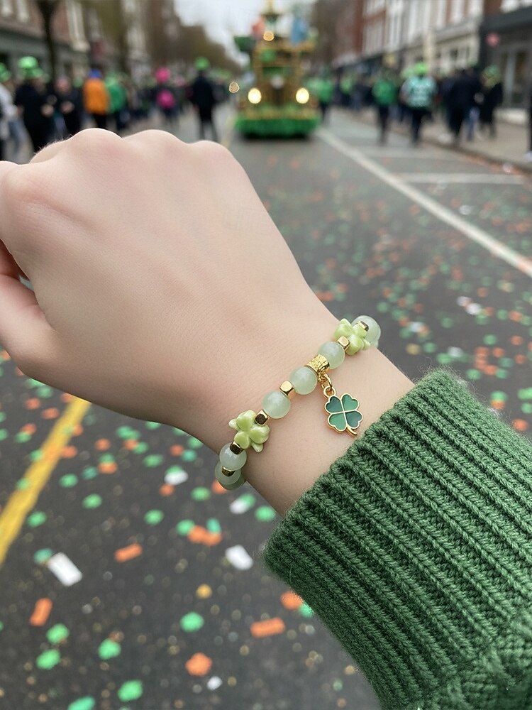 سوار ساحر للنساء بمناسبة عيد القديس باتريك، مزين بقلادة على شكل نبتة البرسيم الأخضر، بتصميم خرز متعدد الأنماط، مصنوع من سبيكة معدنية وكريستال صناعي، مجوهرات احتفالية أيرلندية للنساء 2026 - $7.99 –P2