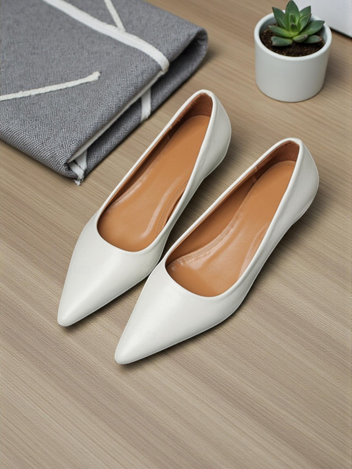 Women's Elegant White Pointed Toe Flats with Low Block Heel, Comfortable and Stylish Footwear for Casual or Office Wear 2026 - $26.99 –P1