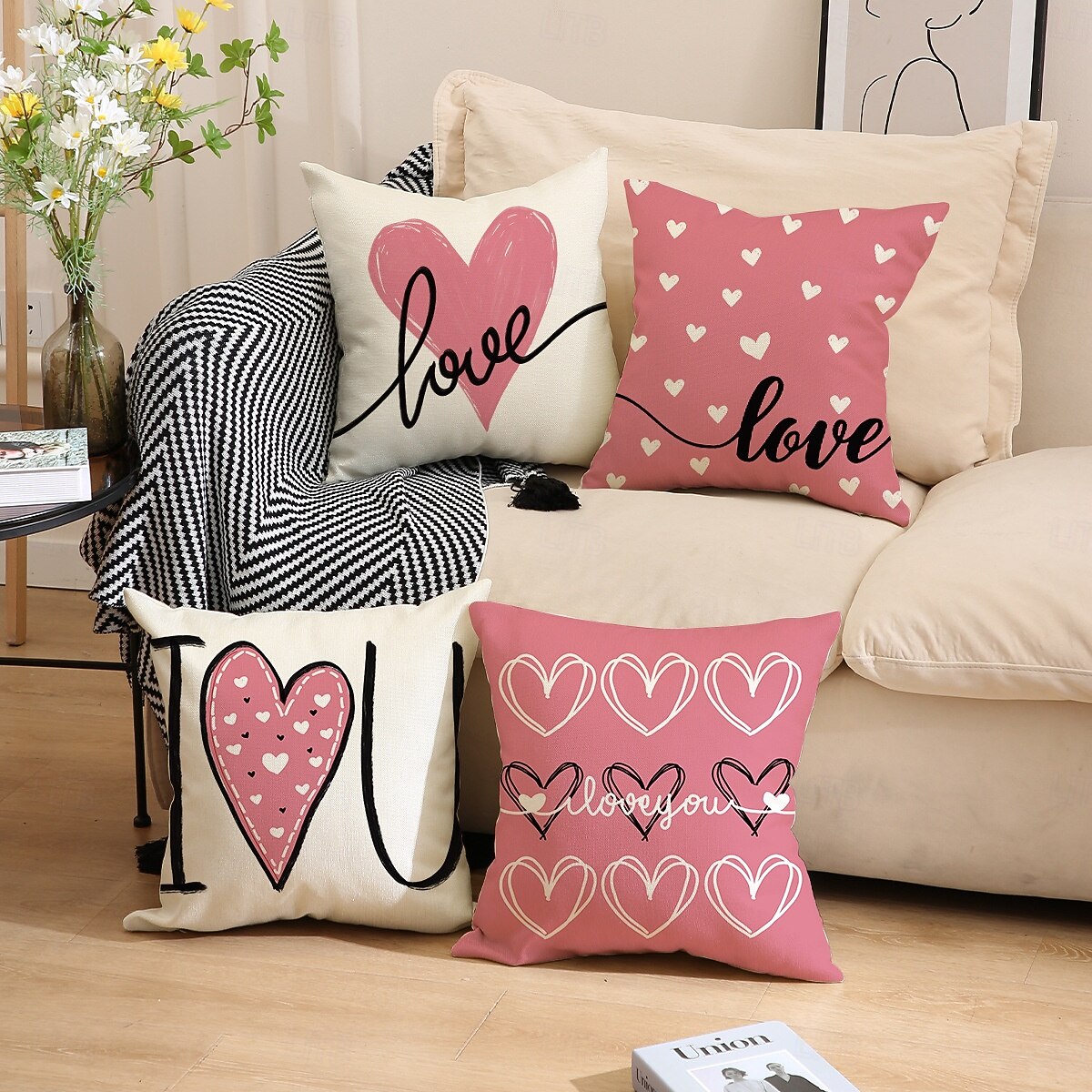 Valentine's Day Couple Heart Pillow Cover, Red "LOVE" Letter Print Decorative Cushion, Perfect for Sofa, Living Room, Bedroom, Ideal for Romantic Valentine's Day Home Decor 2026 - $13.99 –P1