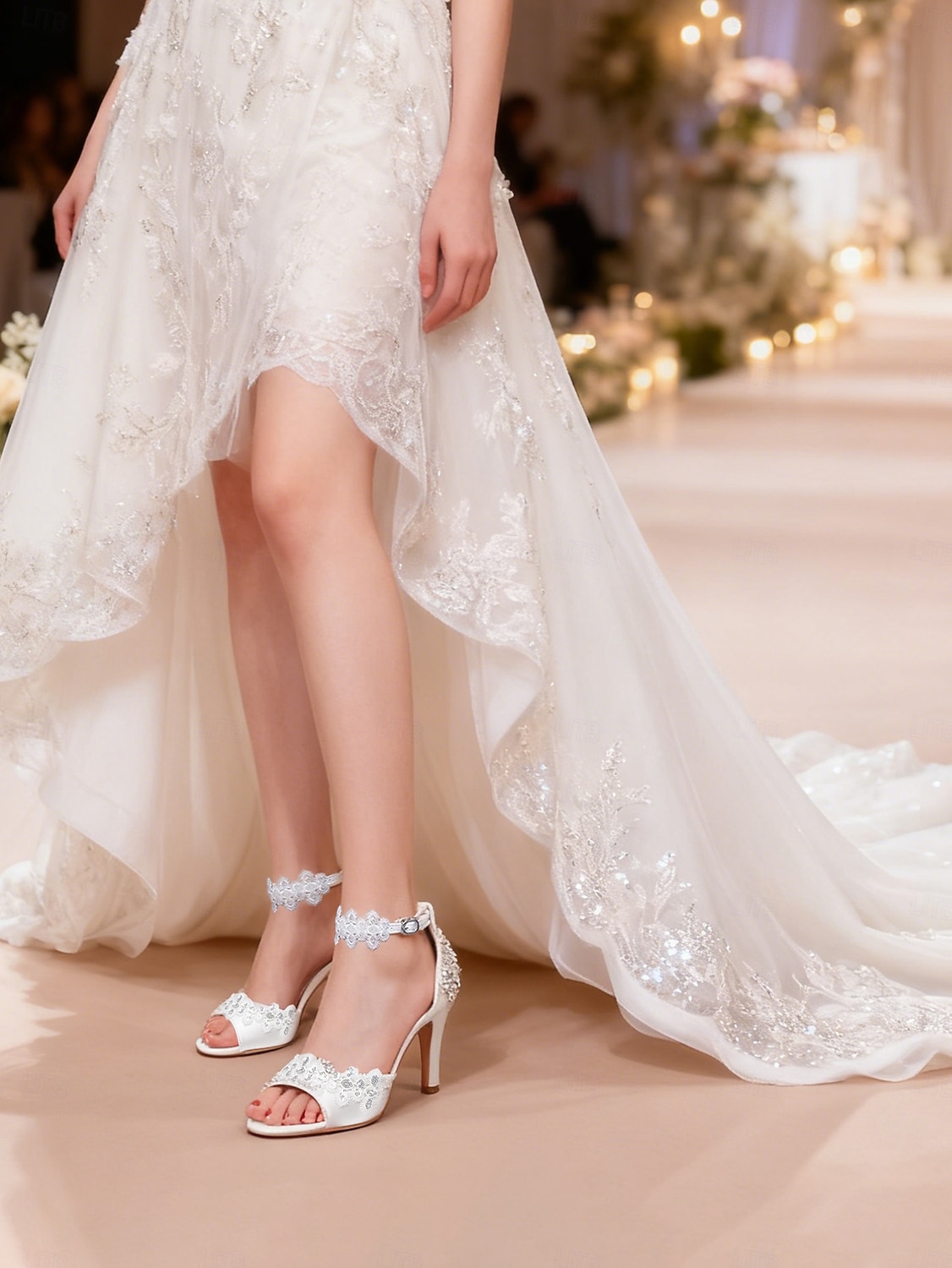 scarpe da sposa con tacco aperto e cinturino alla caviglia, eleganti sandali da sposa con tacco medio per la sposa, romantiche scarpe da cerimonia in pizzo floreale del 2026 a $46.99 –P2