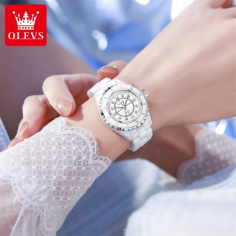 2026年 新しいOlevsの母の日ギフトは、ルミナス針とデジタル表示のホワイトセラミック 韓国版学生用クオーツ時計カジュアル防水腕時計のファッショナブルで高級な時計です  コレクション – $61.99 –P16