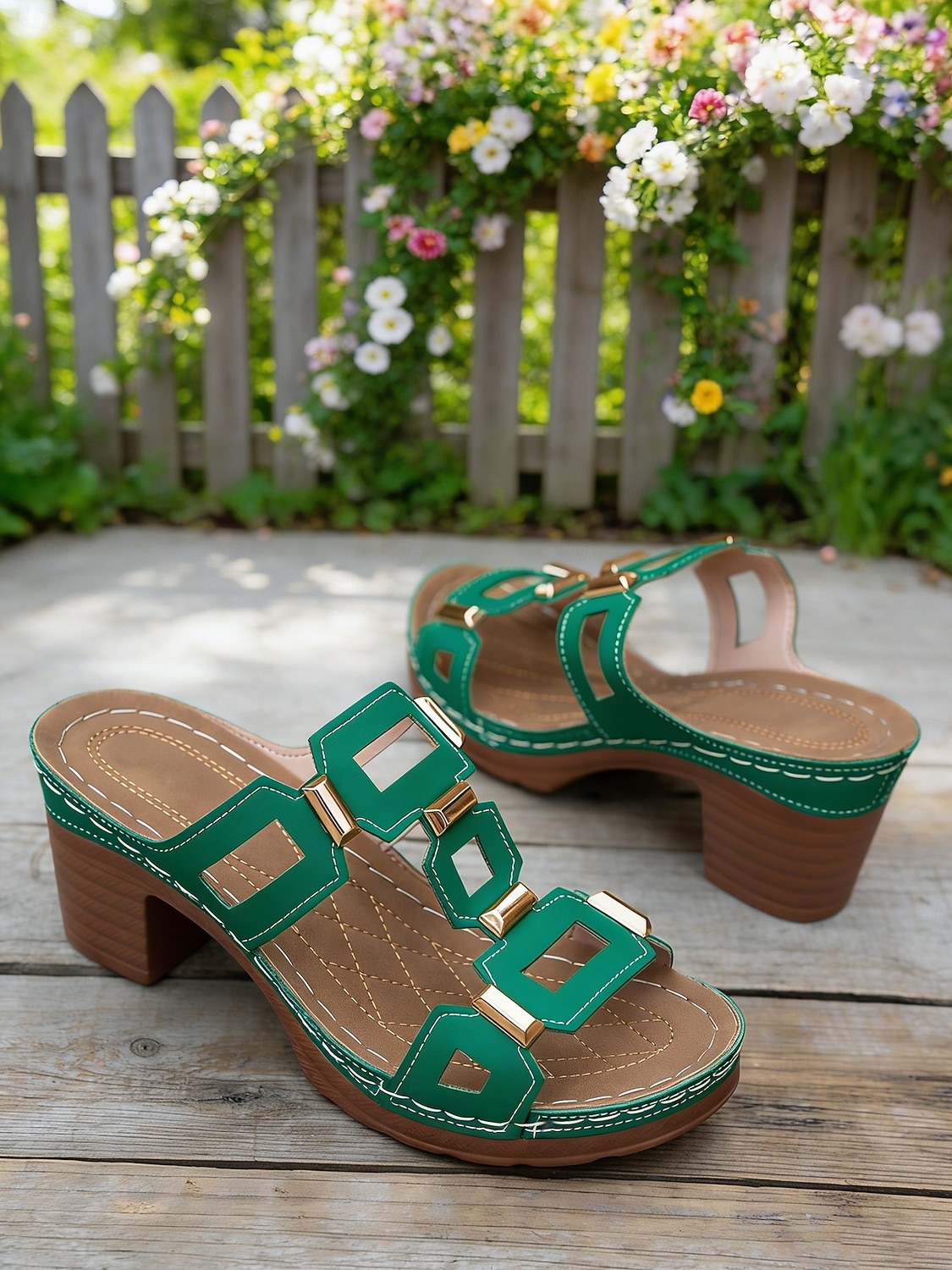 Női zöld blokk sarkú, hétköznapi szandál, tartást adó, párnázott talpbetéttel, stabil középsarkú kialakítással mindennapi viseletre, városi sétákra, utazásra és társasági eseményekre. 2026 - $26.99 –P1