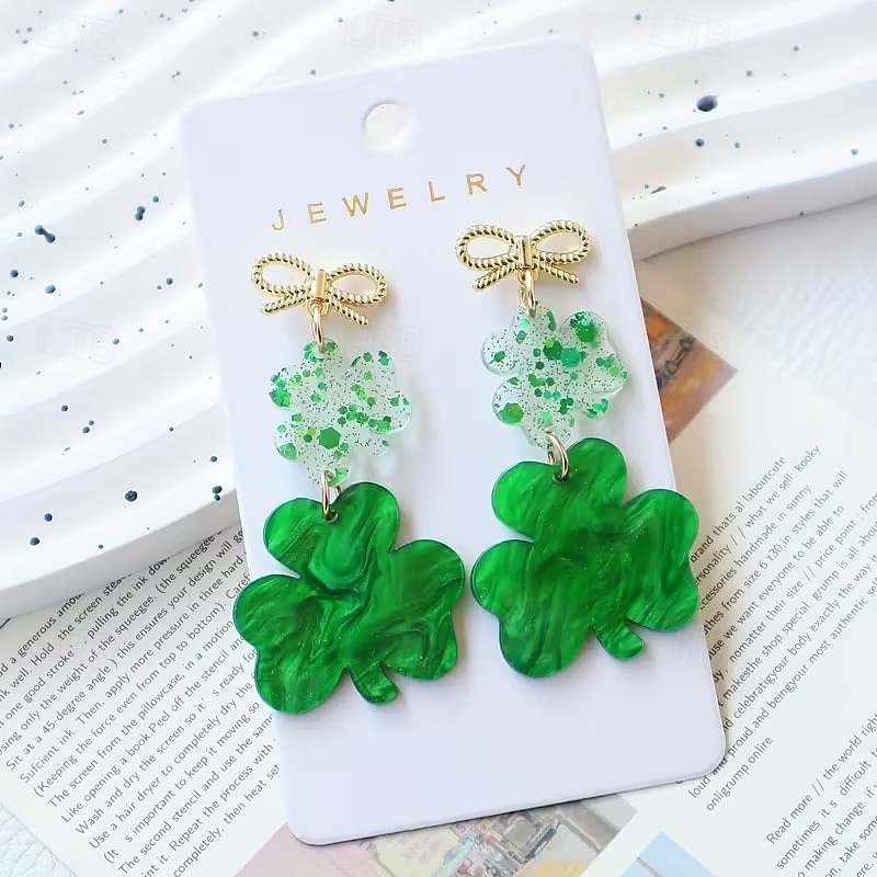 1 par de pendientes del Día de San Patricio, pendientes de trébol estrellado de acrílico verde con elegantes lazos, elegantes joyas colgantes para fiestas navideñas. 2026 - $9.99 –P6