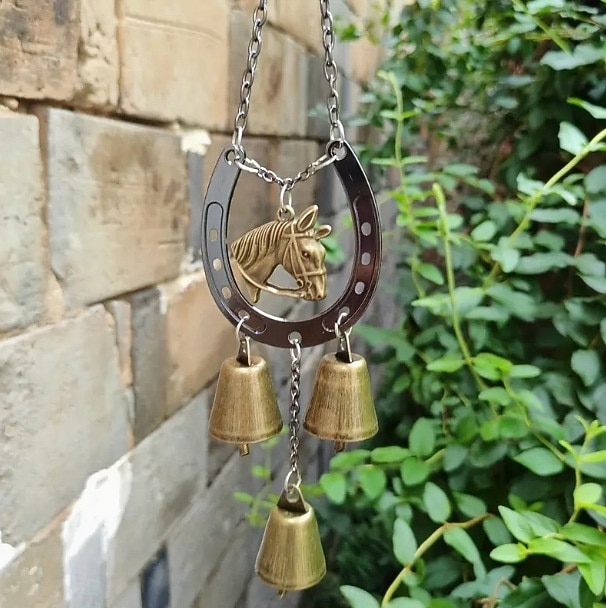 A Lucky Horseshoe Owl Wind Chime, Outdoor Iron Art Love Wind Chime, Vintage Horseshoe Design, Valentine's Day Iron Nail Wind Chime Home Decoration for Good Luck in Love, Perfect Garden Ornament 2026 - $10.99 –P1