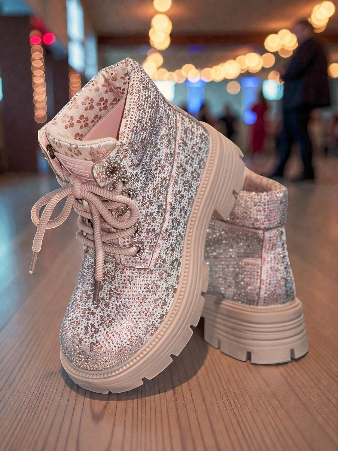 stivaletti allacciati con glitter da donna - stivali da combattimento con plateau e strass scintillanti, stile trendy per la vita notturna, per feste e club &abiti da sera del 2026 a $59.99 –P3