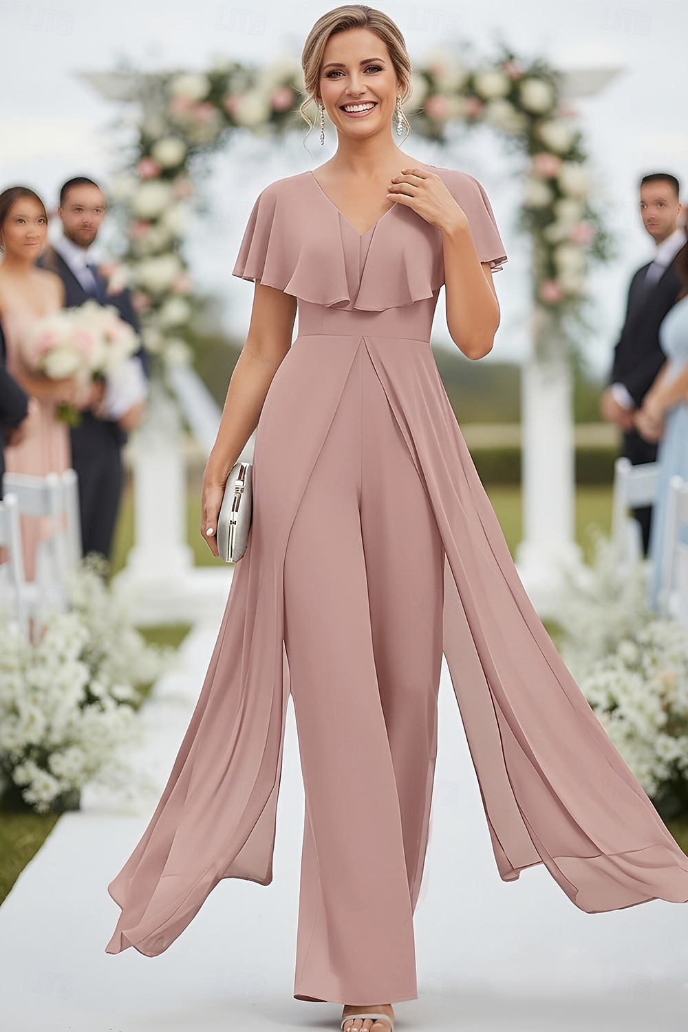 Overalls Bodenlang Brautmutterkleid Kurzarm V Ausschnitt Elegant Einfach Hochzeitsgast Verlobungsfeier Chiffon mit Rüschen Seitlich drapiert 2026 - $160.99 –P1