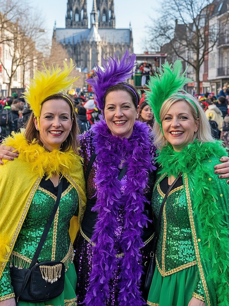 Kvinnors Mardi Gras fjäderöronband i flera färger livliga och roliga perfekta för karneval och maskeradtorer 2026 - $9.99 –P1