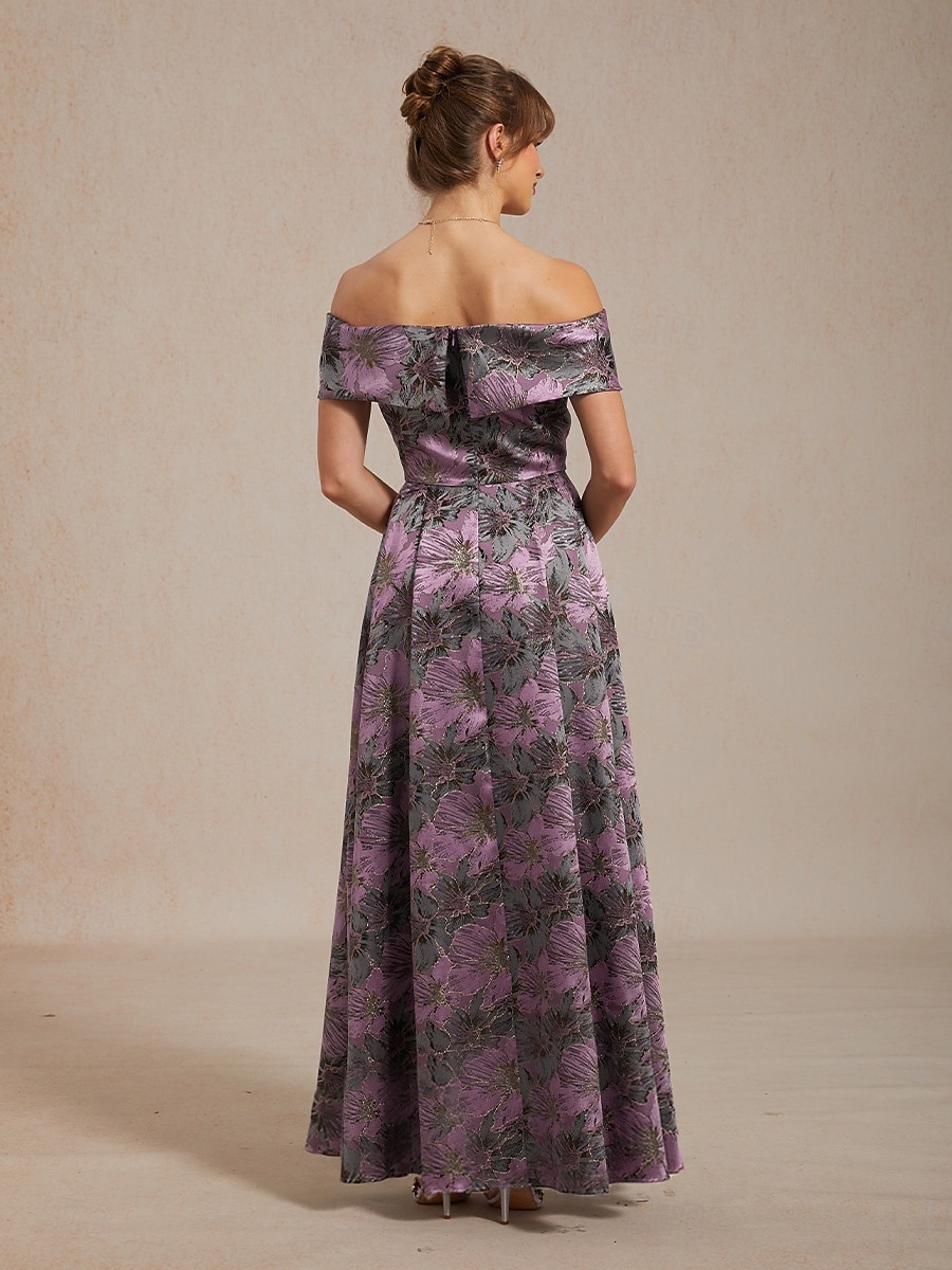 Femmes Robe maxi Robe ajustée et évasée Robe à épaules dénudées Élégant Soirée Jacquard Métallique Coupe régulière Fleuri Sans manches Épaules Dénudées Violet de 2026 ? $135.99 –P5