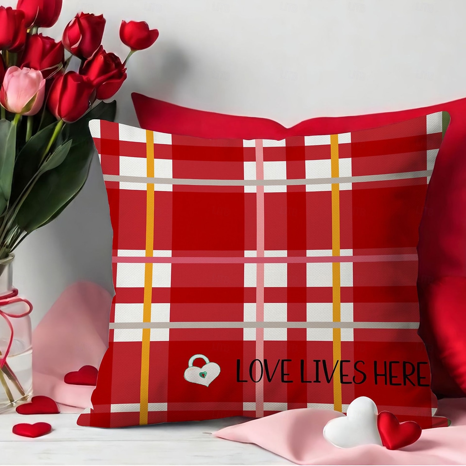 Valentine's Day Throw Pillow Cover, Red Heart Balloon Decorative Cushion, Romantic Atmosphere Pillow for Sofa, Living Room, Bedroom, Cozy Holiday Accent 2026 - $13.99 –P8