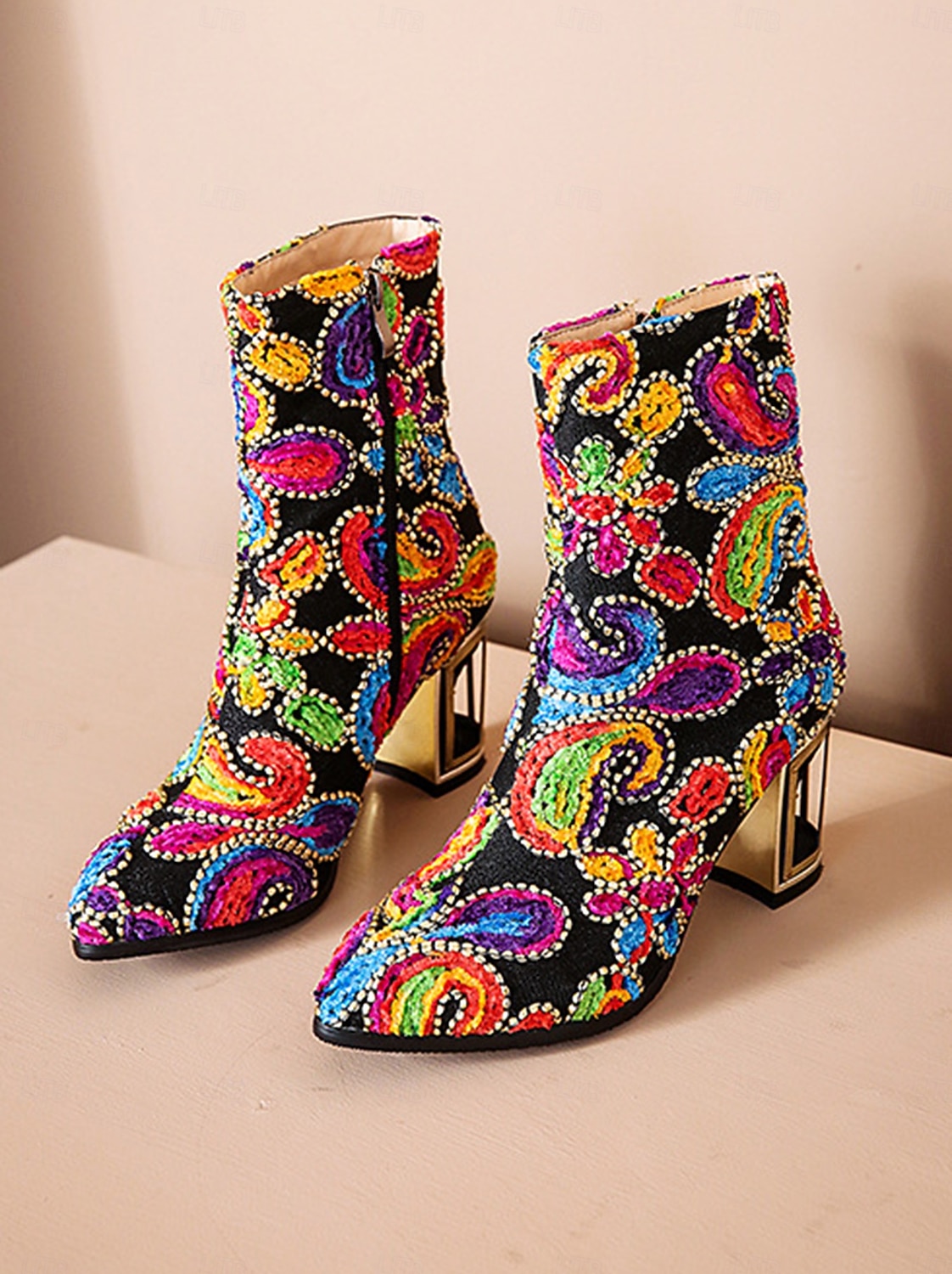 Kobiece botki z cekinami i haftem – Kolorowe krótkie buty barokowe w stylu karnawałowym na imprezy festiwale i bal maskowy 2026 - $84.99 –P3