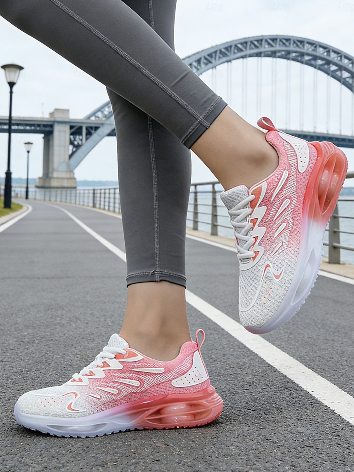 Tênis feminino rosa com amortecimento a ar – calçado leve em mesh com degradê rosa, design respirável, confortável para corrida, caminhada, treinos na academia e uso casual. de 2026 por $32.99 –P7