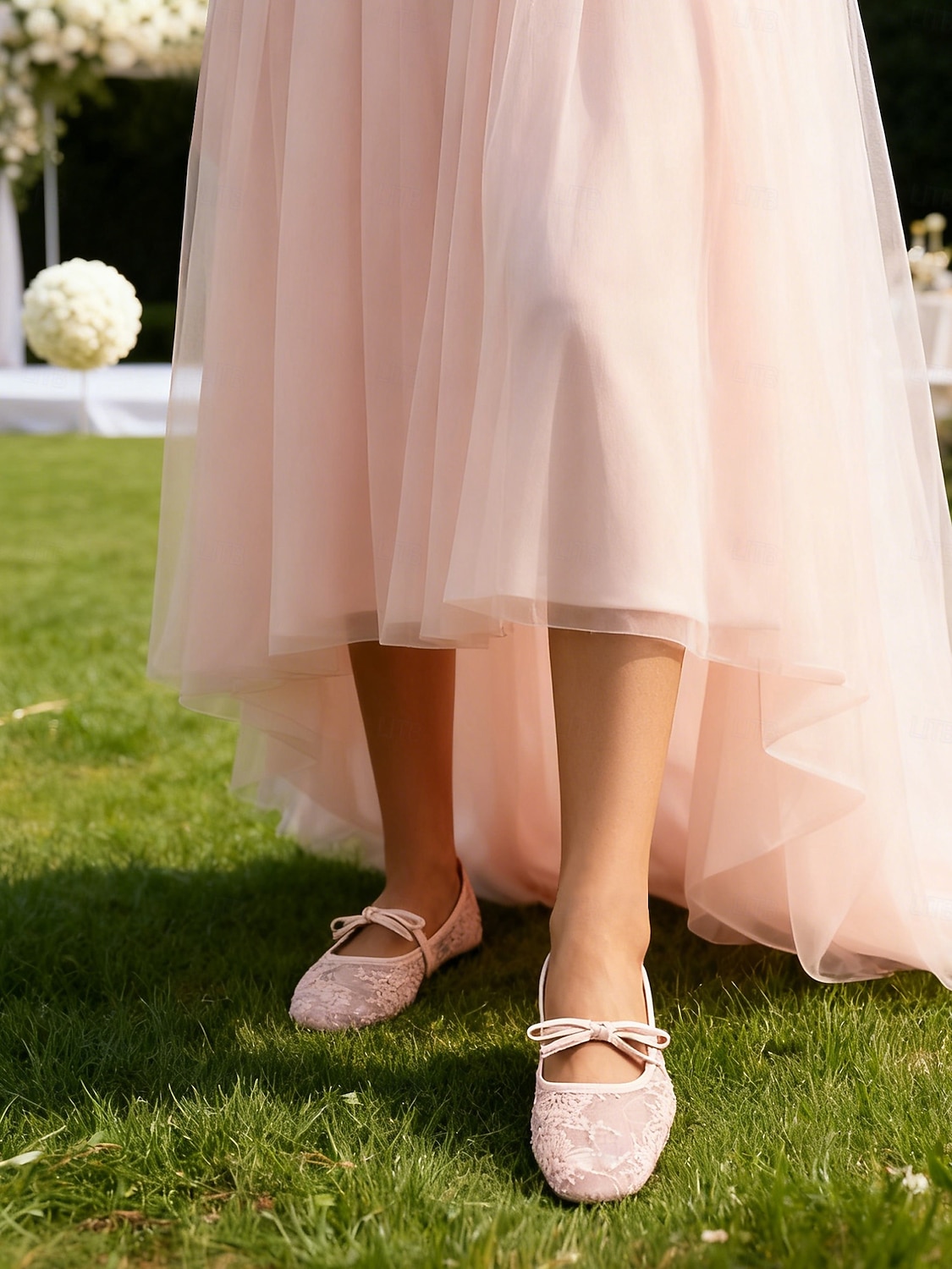 Sapatilhas Mary Jane femininas em renda marfim com tira elástica, elegantes e confortáveis, perfeitas para noivas e convidadas em casamentos e eventos ao ar livre. &cerimônias no gramado de 2026 por $19.99 –P2