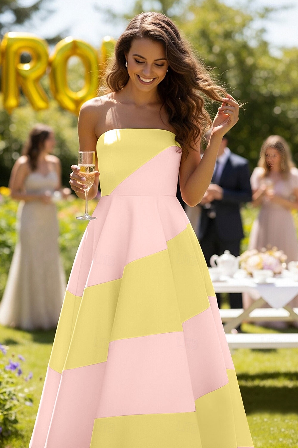 Linea ad A Lunghezza al pavimento Abito da invitata a nozze Abito Formale Abito da sera Abiti da Ballo Elegante Festa Senza Maniche Senza Spalline Balli di fine anno Festa in giardino Raso con Blocco del 2026 a $172.99 –P3