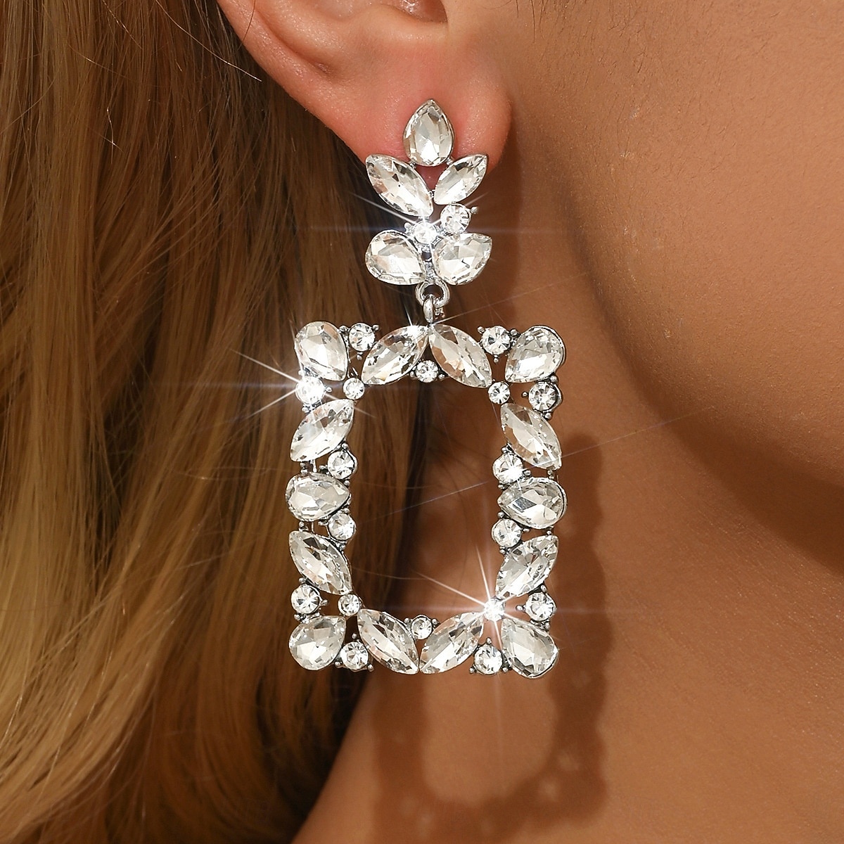 Women's Crystal Statement Drop Earrings, Elegant Geometric Rhinestone Dangle Earrings for Women, Sparkling Glamour Jewelry Perfect for Brides, Wedding Guests 2026 - $11.99 –P2