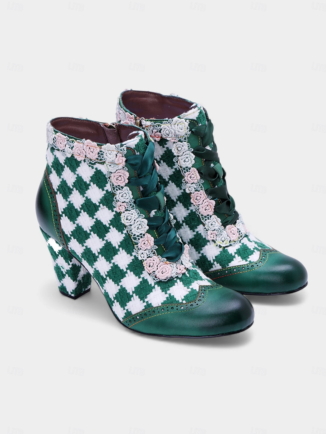 Bottes à talons à carreaux verts pour femmes – Style de carnaval vintage avec détails en dentelle parfaites pour le carnaval les festivals et les soirées costumées de 2026 ? $109.99 –P2