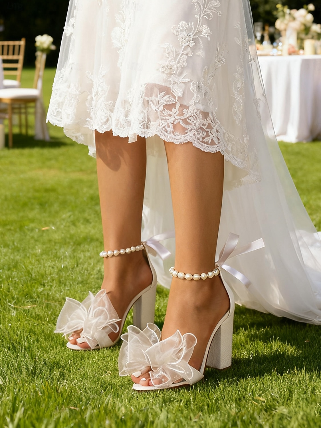 Weiße Damen-Hochzeitssandalen mit Schleife und Blockabsatz – elegante Perlen-Sandalen mit Knöchelriemen für Bräute &Brautjungfern, romantische Brautschuhe für Gartenzeremonien im Freien 2026 - $46.99 –P2