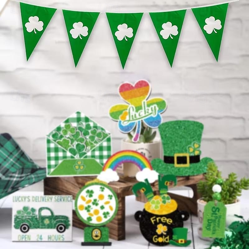 St. Patrick's Day Triangle Flag Banner, Shamrock Pennant Garland for Indoor & Outdoor Party Decorations, Seasonal Holiday Celebrations, Irish Festival Decor 2026 - $12.99 –P1