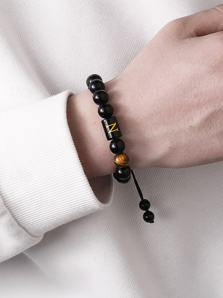 Justerbart armbånd i naturstein for menn med alfabetbokstavdesign, kan tilpasses med 26 bokstaver, perfekt for gave, uformelle anledninger og spesielle anledninger 2026 - $7.99 –P2