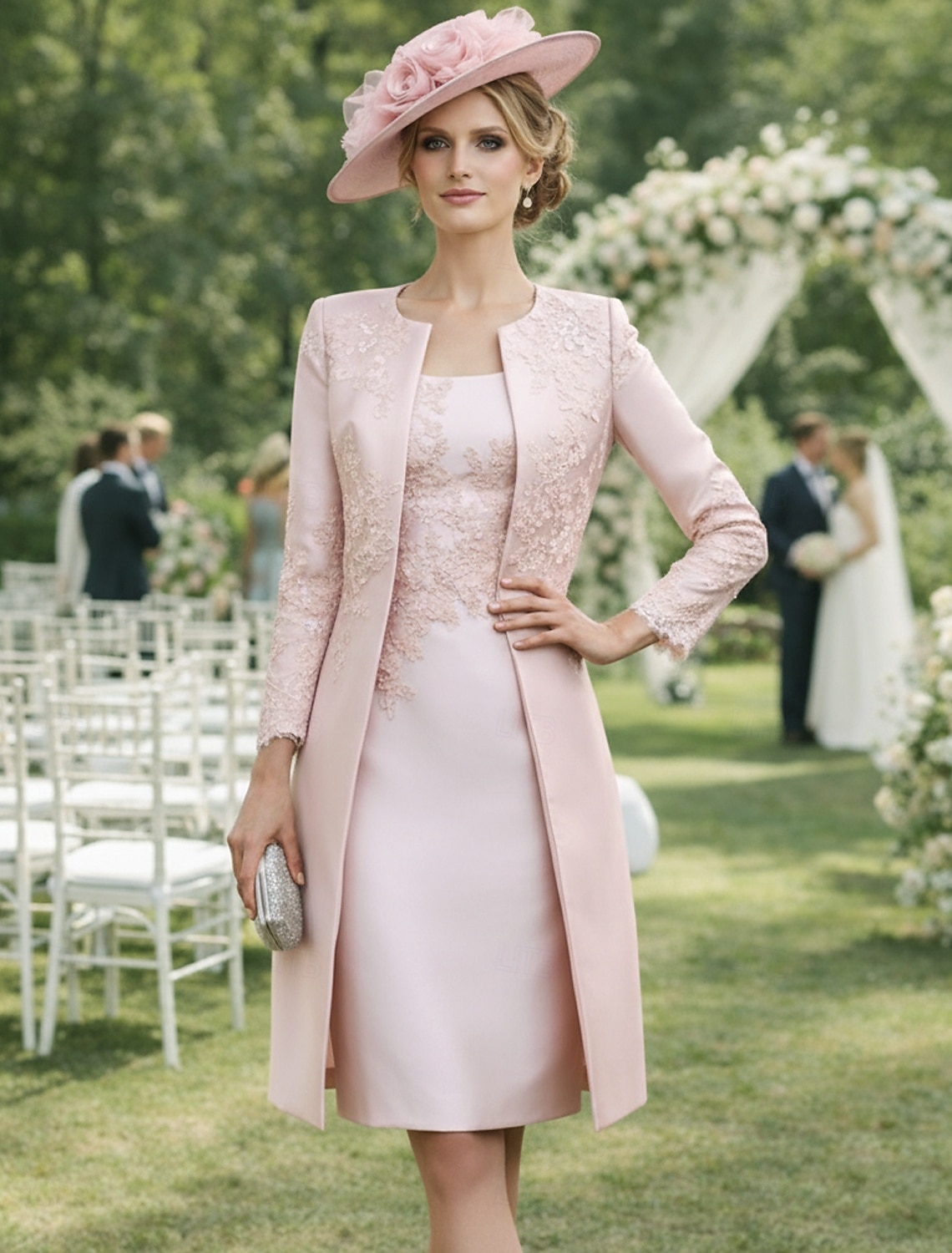 Kétrészes Szűk szabású Térdig érő Esküvői vendég ruha Örömanya ruha Ujjatlan Kanálnyak Elegáns Molett Esküvői vendég Templom Szatén Csipke Stólával Kabát ruhák val vel Rátétek 2026 - $178.99 –P3