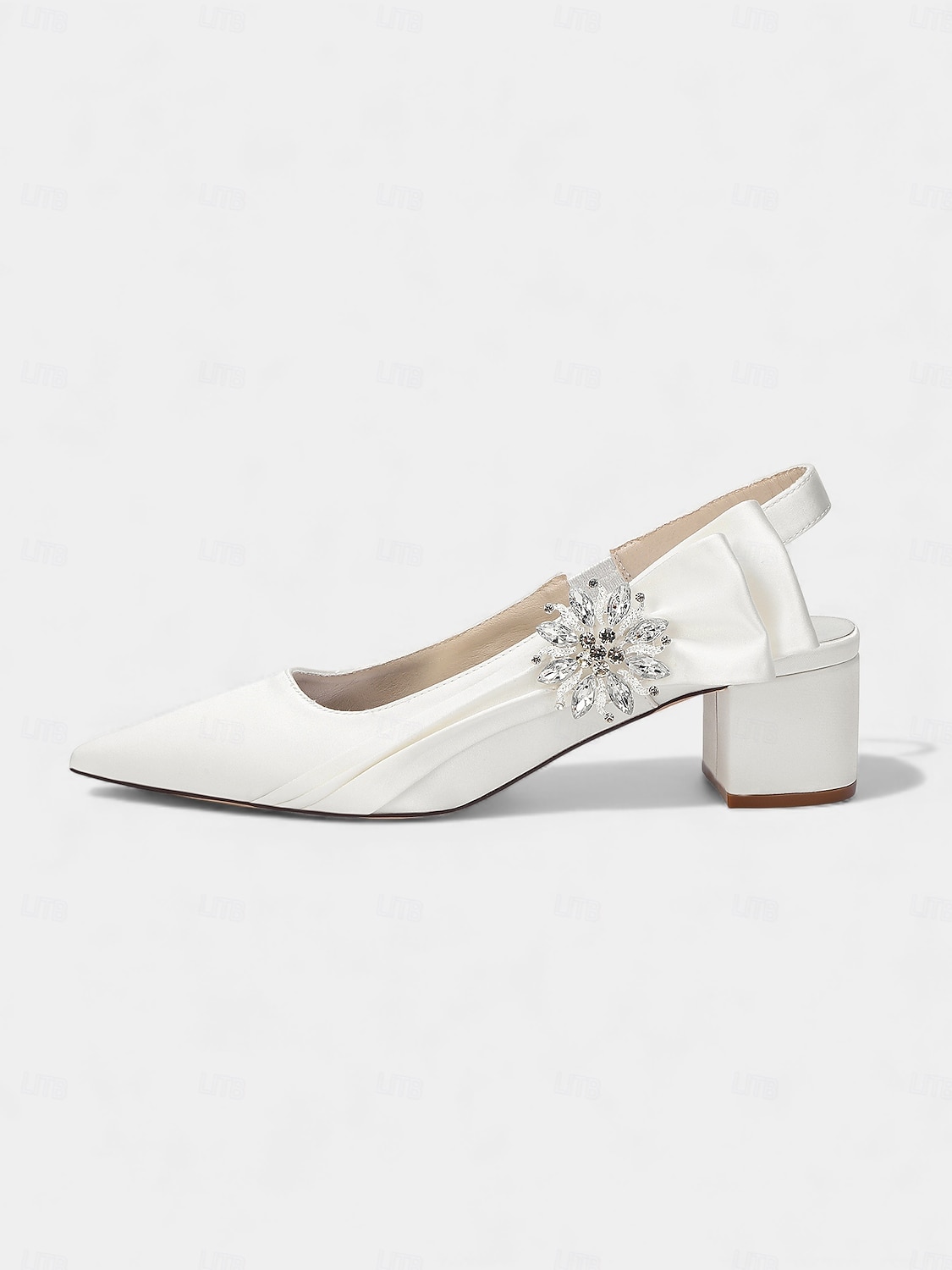 Sapatos de salto bloco com bico fino em cetim rosa claro para mulheres - elegantes sapatos de festa com detalhes florais e cristais, perfeitos para a mãe da noiva ou para um casamento urbano de 2026 por $64.99 –P6