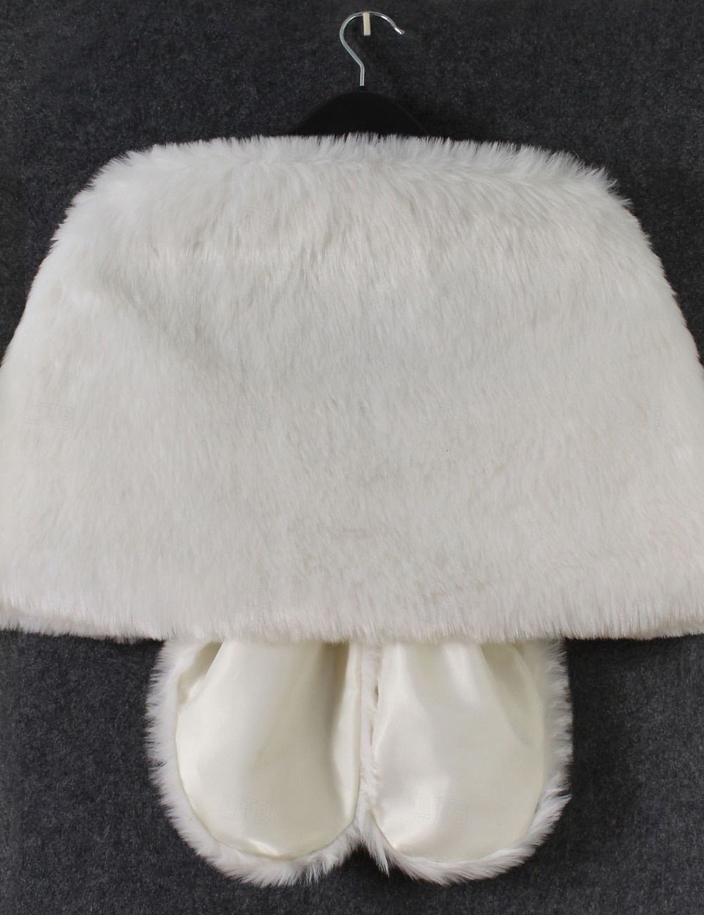 Faux Fur Wraps Women's Wrap Elegant Sleeveless Faux Fur Wedding Wraps With Pure Color For Party Fall 2026 - $21.99 –P2