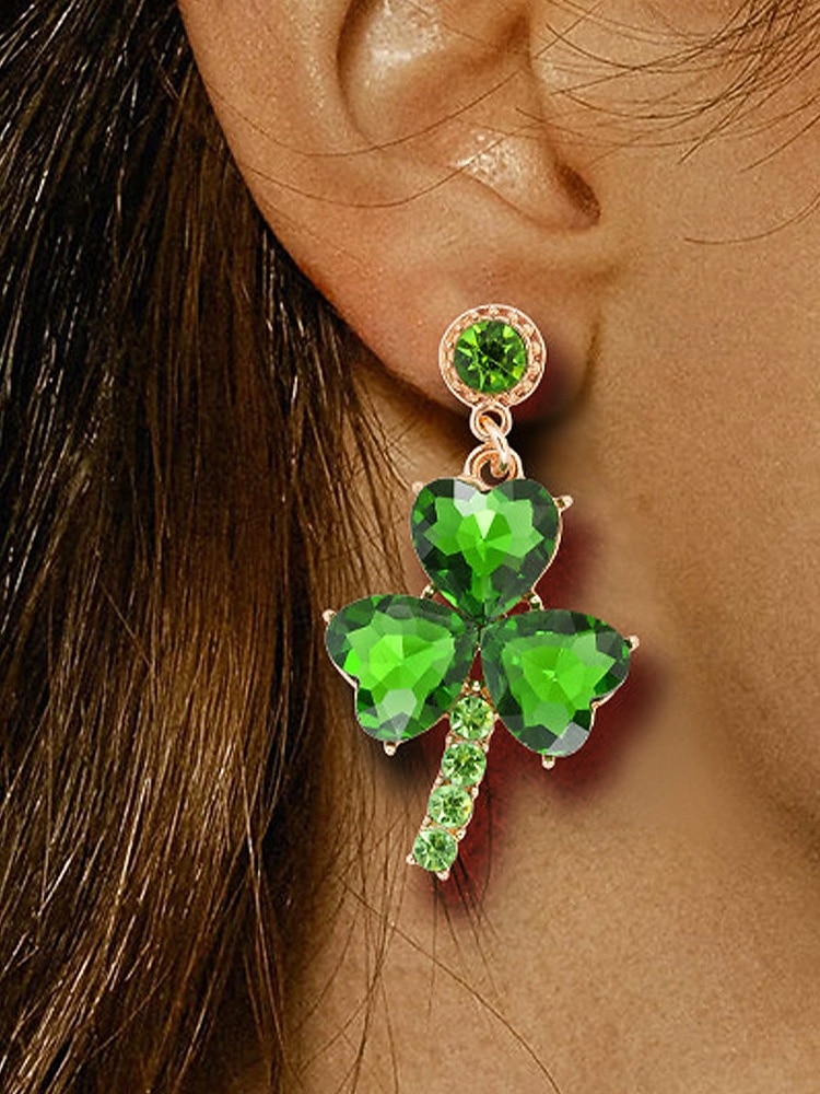 Boucles d'oreilles en alliage pour femme, ornées d'un trèfle en cristal vert, parfaites pour la Saint-Patrick et les fêtes de tous les jours, élégantes et festives. de 2026 ? $11.99 –P3