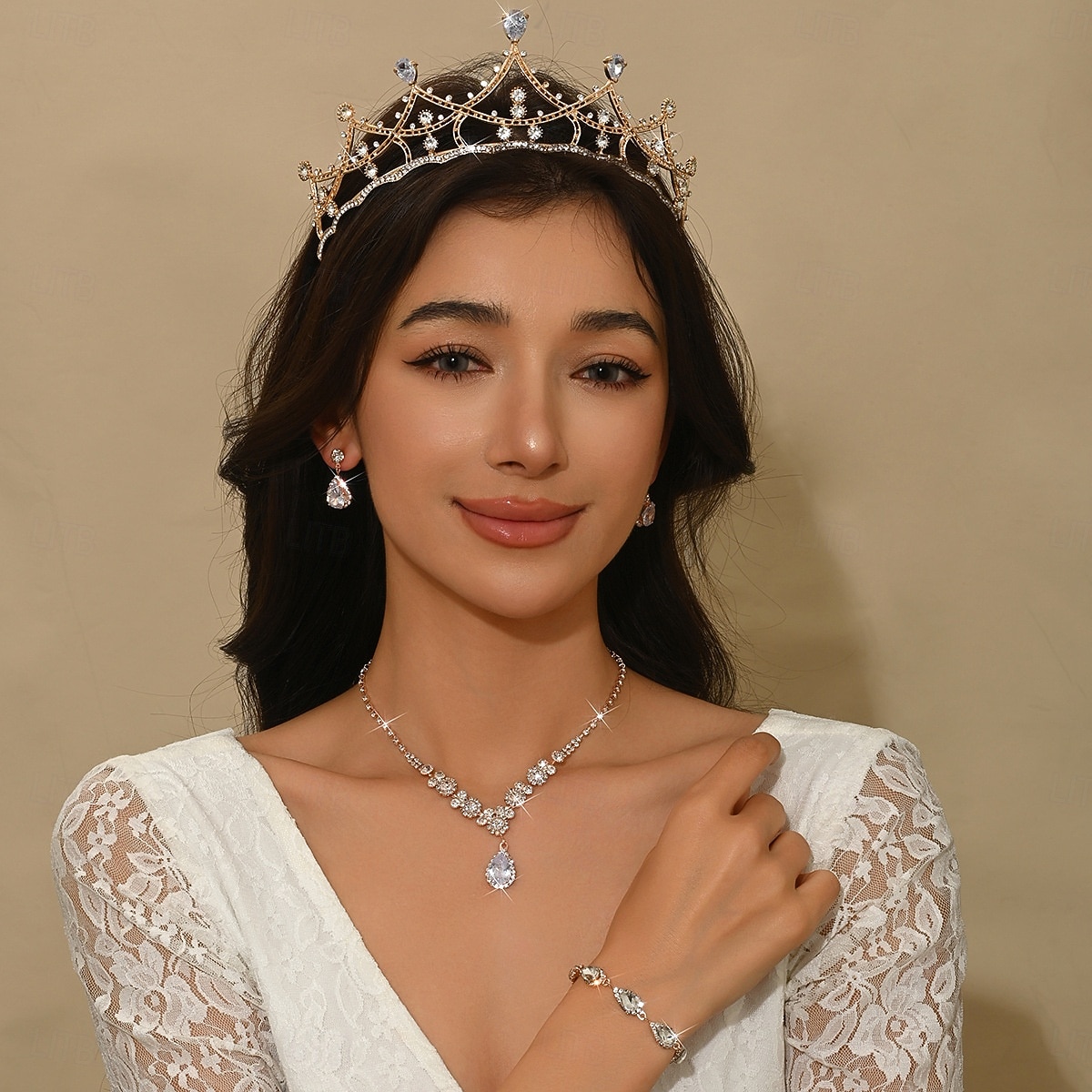 Conjunto de joias de noiva com cristais para mulheres - tiara de 3 peças e colar em formato de gota. &Pulseira de noiva estilo princesa com strass brilhantes. &cerimônias de casamento de 2026 por $18.99 –P4