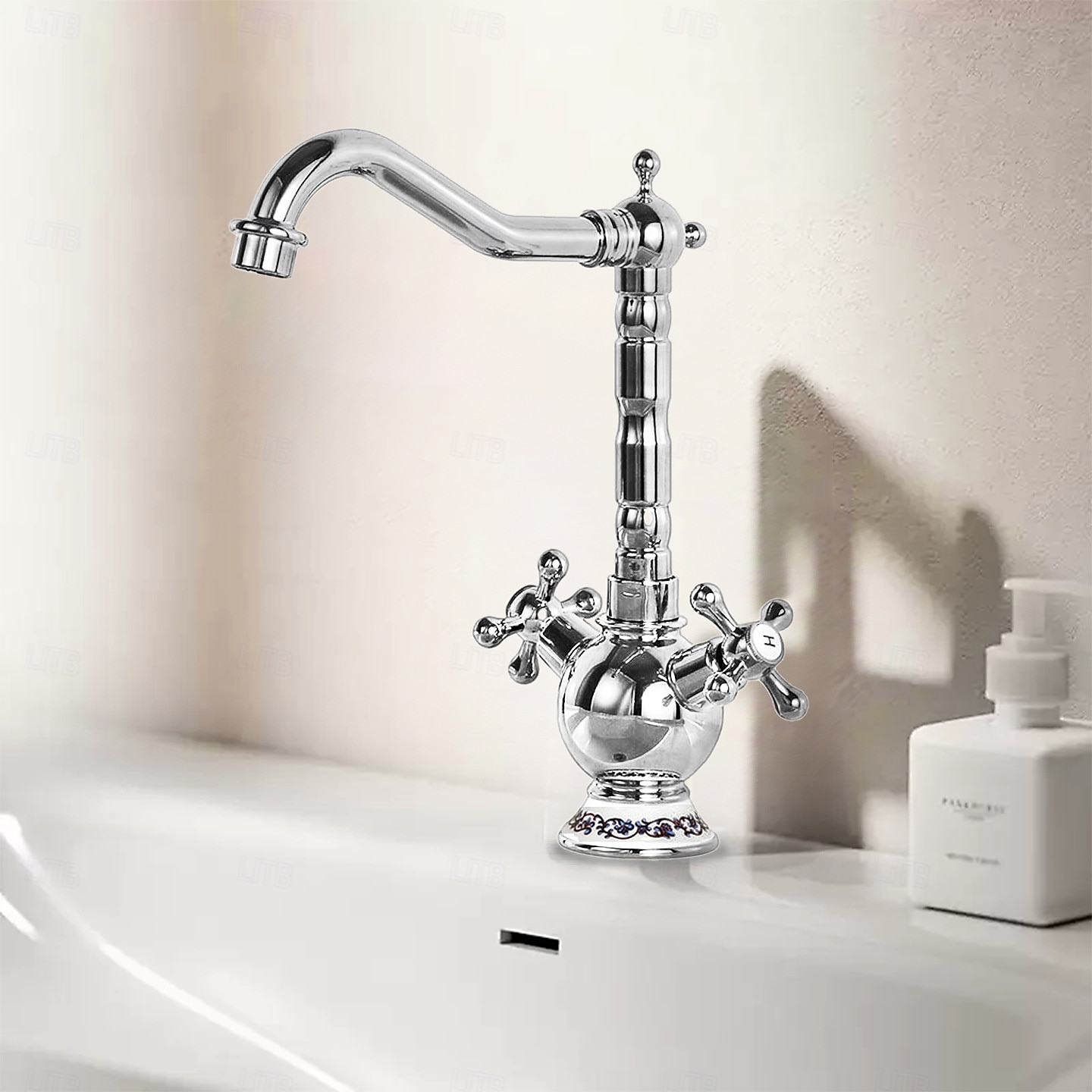 Ванная раковина кран - Вращающийся Хром Внешнее крепление Две ручки одно отверстиеBath Taps 2026 - $186.99 –P12