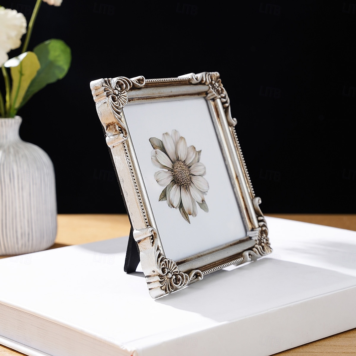 Cadre photo décoratif à motif tridimensionnel de style européen (1 pièce), idéal pour la décoration de photos dans une chambre ou un bureau, accessoire de photographie et décoration murale. de 2026 ? $15.99 –P13