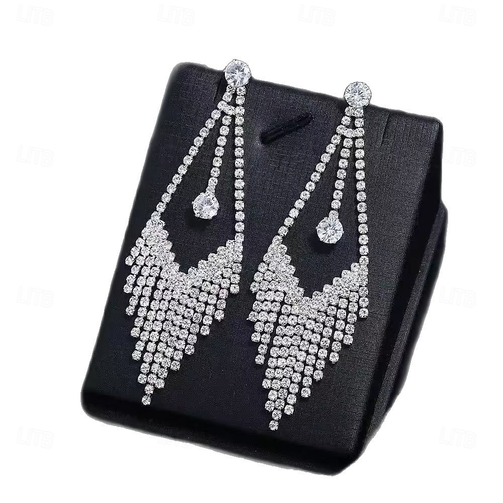 Femmes Boucles d'oreilles pendantes Argent Diamant Imitation Alliage Élégant Paillettes Soirée / Soir de 2026 ? $11.99 –P5