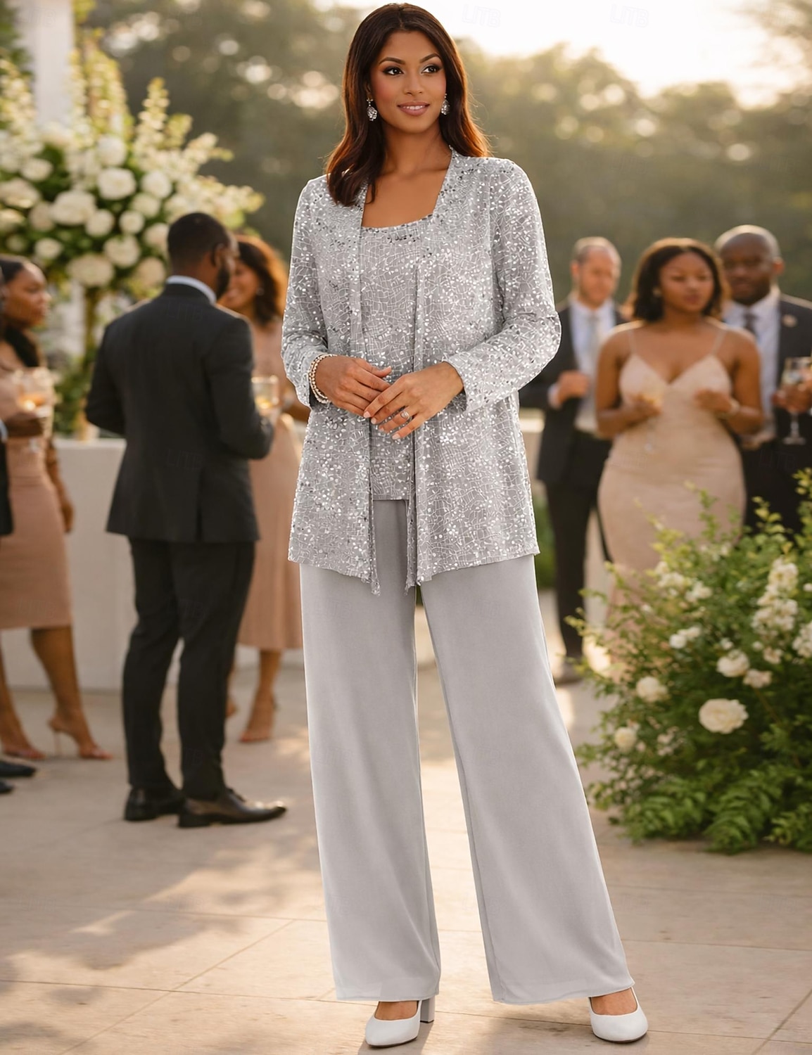 Terninho Traje de 3 peças Longo Vestido Para Mãe dos Noivos Sem Manga Scoop pescoço Elegante Convidado do casamento Chiffon Renda Embrulho incluido com Lantejoulas de 2026 por $183.99 –P1