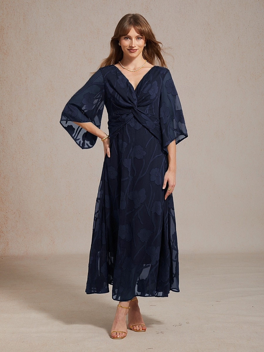 Femmes Robe maxi Robe en Chiffon Élégant Quotidien Vacances robe demoiselle d honneur À lacets Fleuri Manche 3/4 Col en V bleu marine de 2026 ? SGD S$124.82 –P6