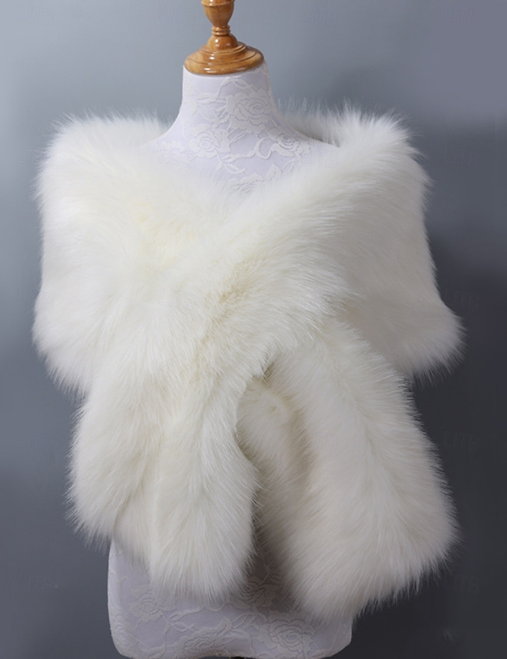 Kunstpelz-Umhänge Damenumhang Elegant Vintage Ärmellos Kunstpelz Hochzeit Schals Mit Unifarbe Für Party Herbst 2026 - $45.99 –P17