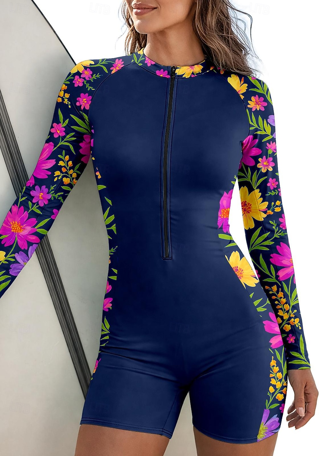 Per donna Top sottomuta Costume da bagno Costumi da bagno sportivi Floreale Tropicale Con zip Imbottitura rimovibile Cerniera Frontale Protezione Solare UV UPF50+ Ultra Leggero (UL) Manica Lunga del 2026 a $35.99 –P3