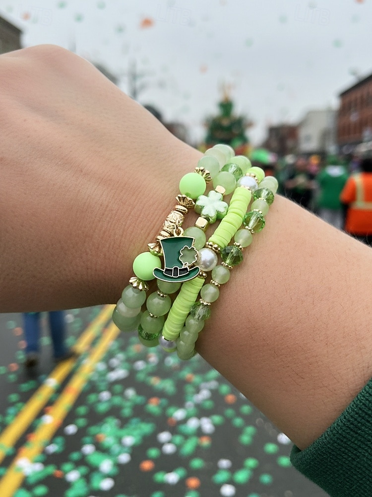 Conjunto de pulseiras femininas para o Dia de São Patrício, pulseiras empilháveis de várias voltas com contas verdes, estilo trevo da sorte, materiais de liga metálica e cristais sintéticos, joias festivas irlandesas para mulheres. de 2026 por $9.99 –P1
