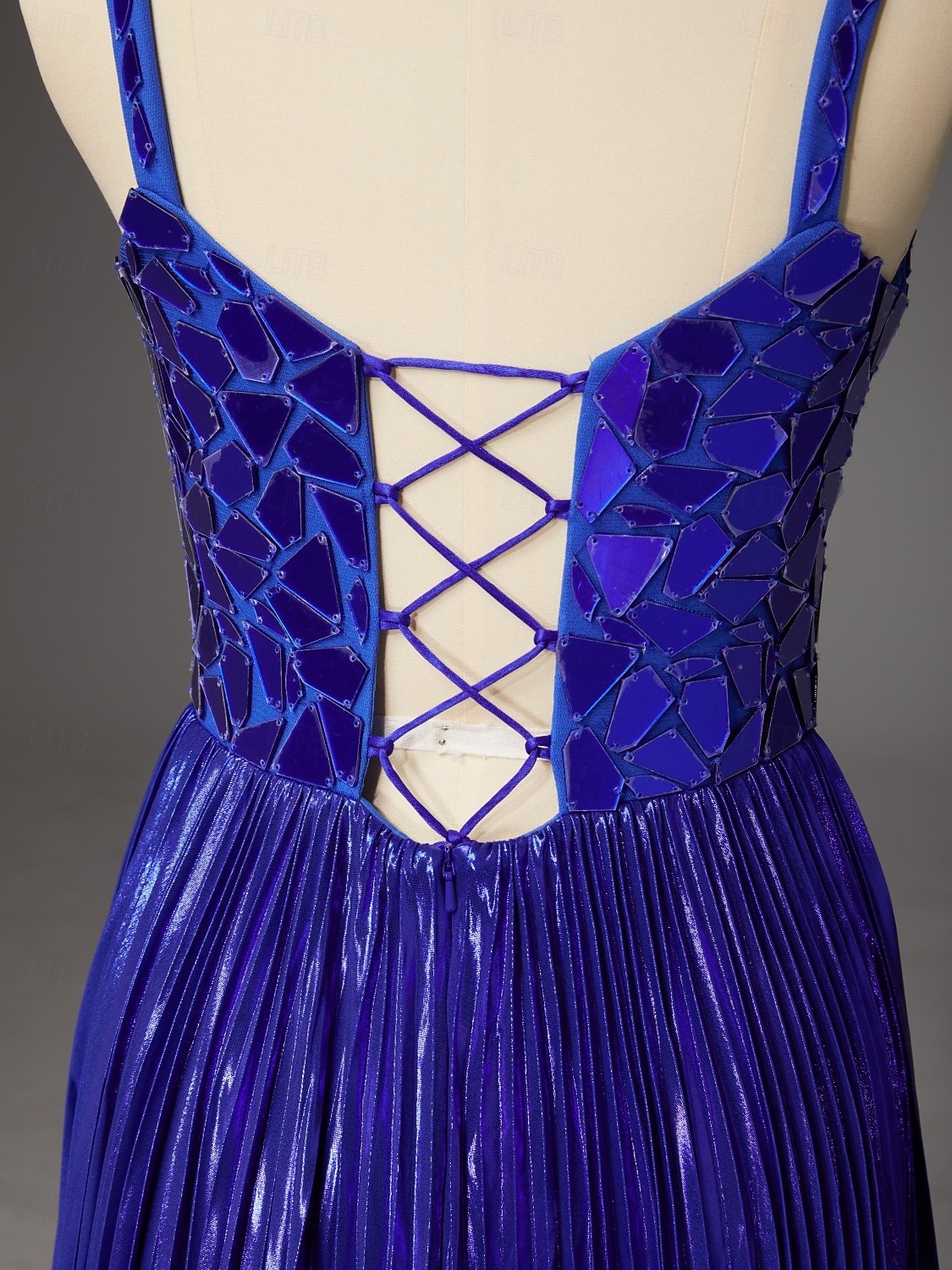 Linea ad A Strascico a Terra Abito da invitata a nozze Abito Formale Abito da sera Abito da Sera Elegante Scintillante Stile Celebrità Senza Maniche Spalline sottili Festa serale Matrimonio con del 2026 a $153.99 –P19