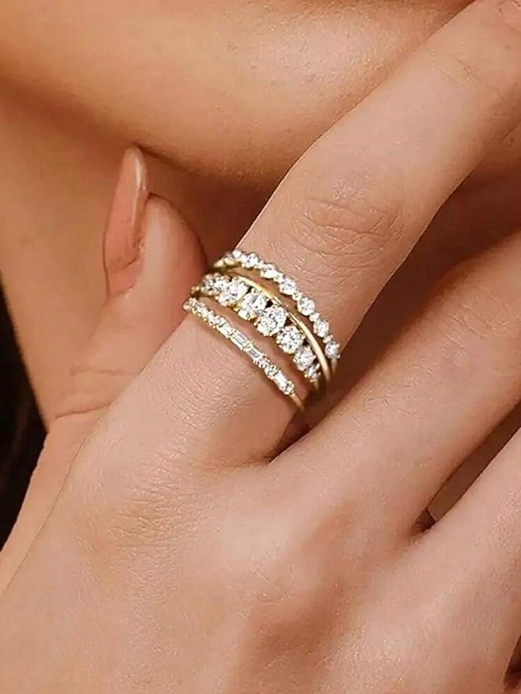 Set aus stapelbaren Damenringen aus einer Legierung, gold- und silberfarbene Zirkonia-Ringe, eleganter minimalistischer Stil für Bräute, Hochzeitszeremonien, Verlobungen und den Alltag 2026 - $9.99 –P4