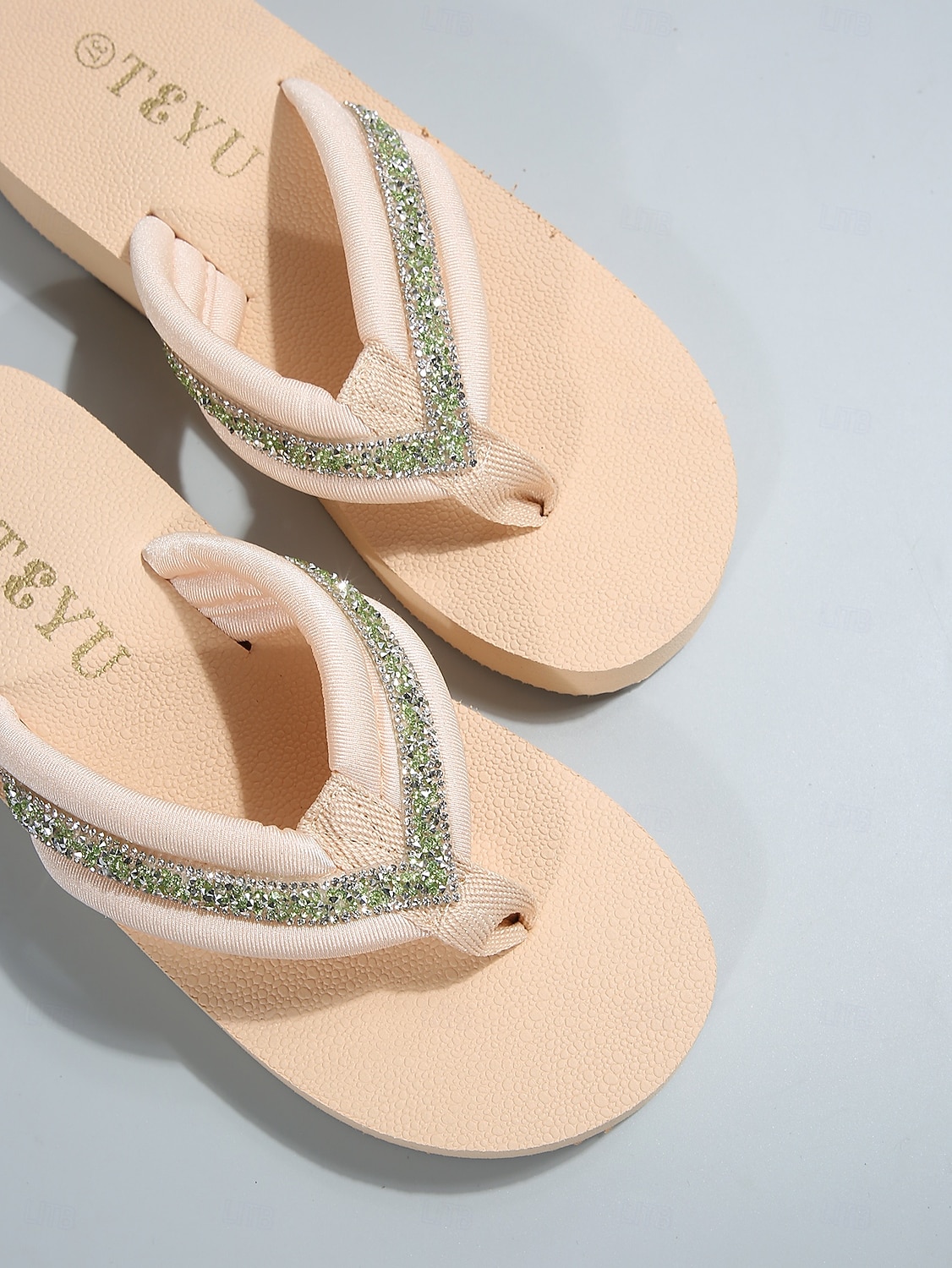 Damflip-flops med glittriga strassdetaljer - eleganta beige sandaler med kristalldetaljer, bekväma platåsandaler för sommarsemester, avkoppling vid poolen &öresor 2026 - $10.99 –P8