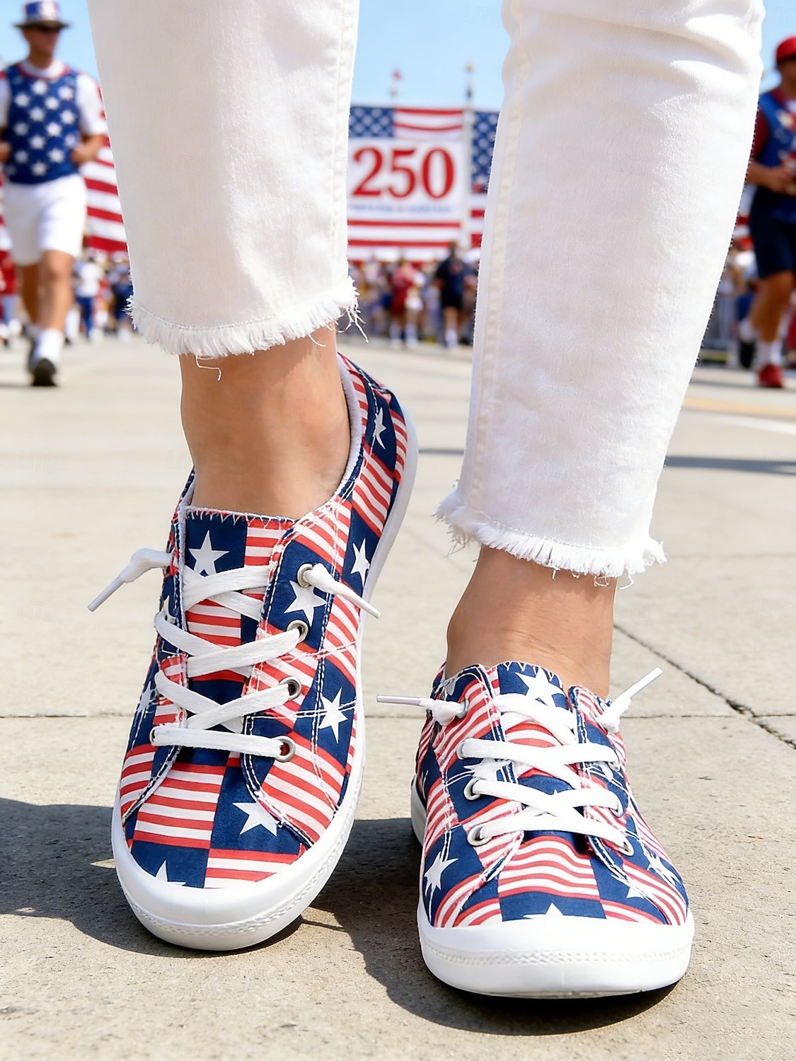 Sneakers patriottiche rosse e blu 250 femminili con lacci dell'anniversario dei 250 anni degli Stati Uniti - scarpe casual con stampa a stelle e strisce per la parata del Giorno dell'Indipendenza del 2026 a $34.99 –P5