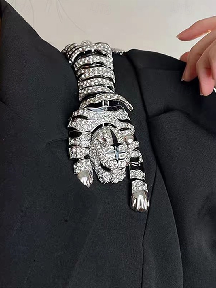 Miesten metalliseoksesta valmistettu tiikeririntaneula, kulta- ja hopeanvärisiä vaihtoehtoja, kristallikoristeinen, tyylikäs asuste häihin ja illallisjuhliin 2026 - $14.99 –P5