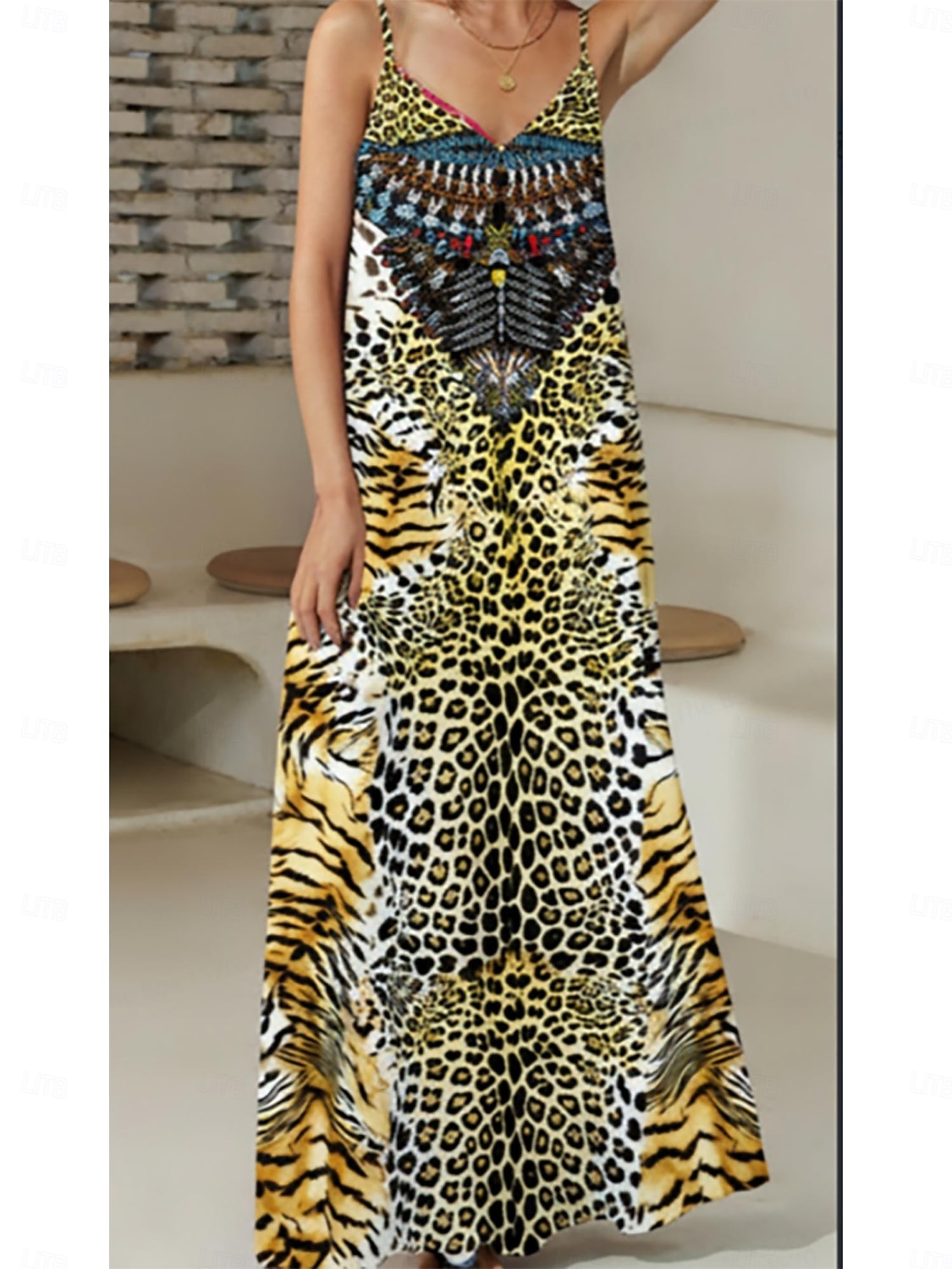 جمبسوت كامي من الساتان الحريري من ليدي ليون هارت 2026 - $102.99 –P1