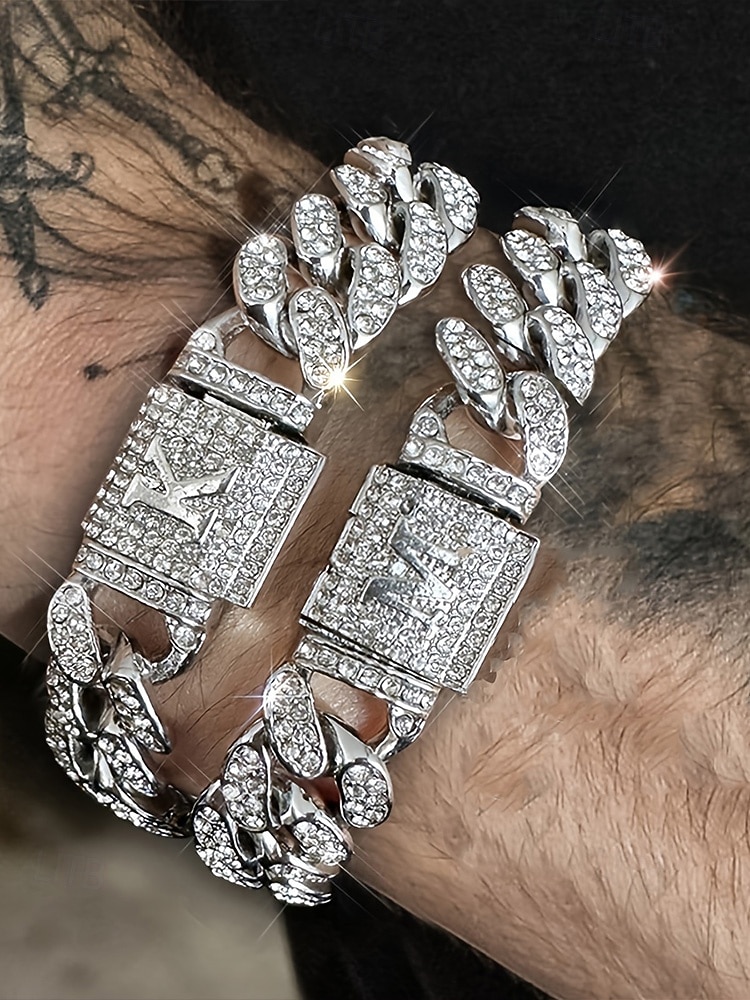 Herrarmband i legeringskedja med alfabetets initialer – personligt kristallbesatt armband för alla hjärtans dag, bröllop och presenter 2026 - $11.99 –P3