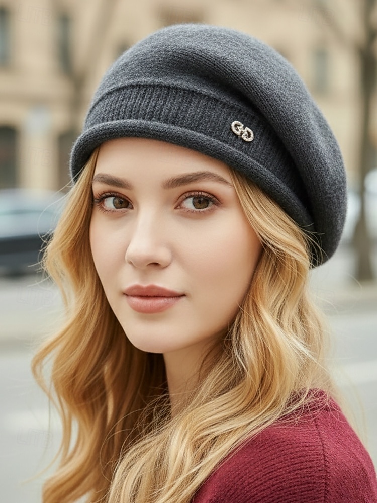 Naisten pehmeä polyesterineulottu barettihattu, kevyttä villamaista lankaa, monivärinen klassinen ranskalainen tyyli jokapäiväiseen käyttöön, kaupunkiretkille, matkoille ja syksy-talvimuotiin 2026 - $14.99 –P2