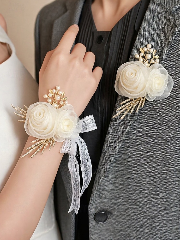Conjunto de corsage feminino em poliéster para casamento, com flor de pulso para dama de honra em tons de champanhe e branco e boutonnière para padrinho, estilo elegante e romântico para cerimônias de casamento, noivado e eventos formais. de 2026 por $9.99 –P2