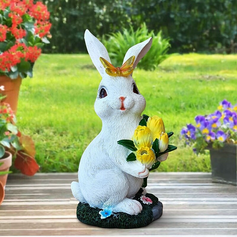 Pääsiäispupu tulppaaneilla ja perhoshartsihahmolla, ulkokäyttöön tarkoitettu aurinkoenergialla toimiva vedenpitävä puutarhakoriste, pihapolun nurmikon valaistus, söpö eläinpatsas maatilalle, maiseman 2026 - $34.99 –P7