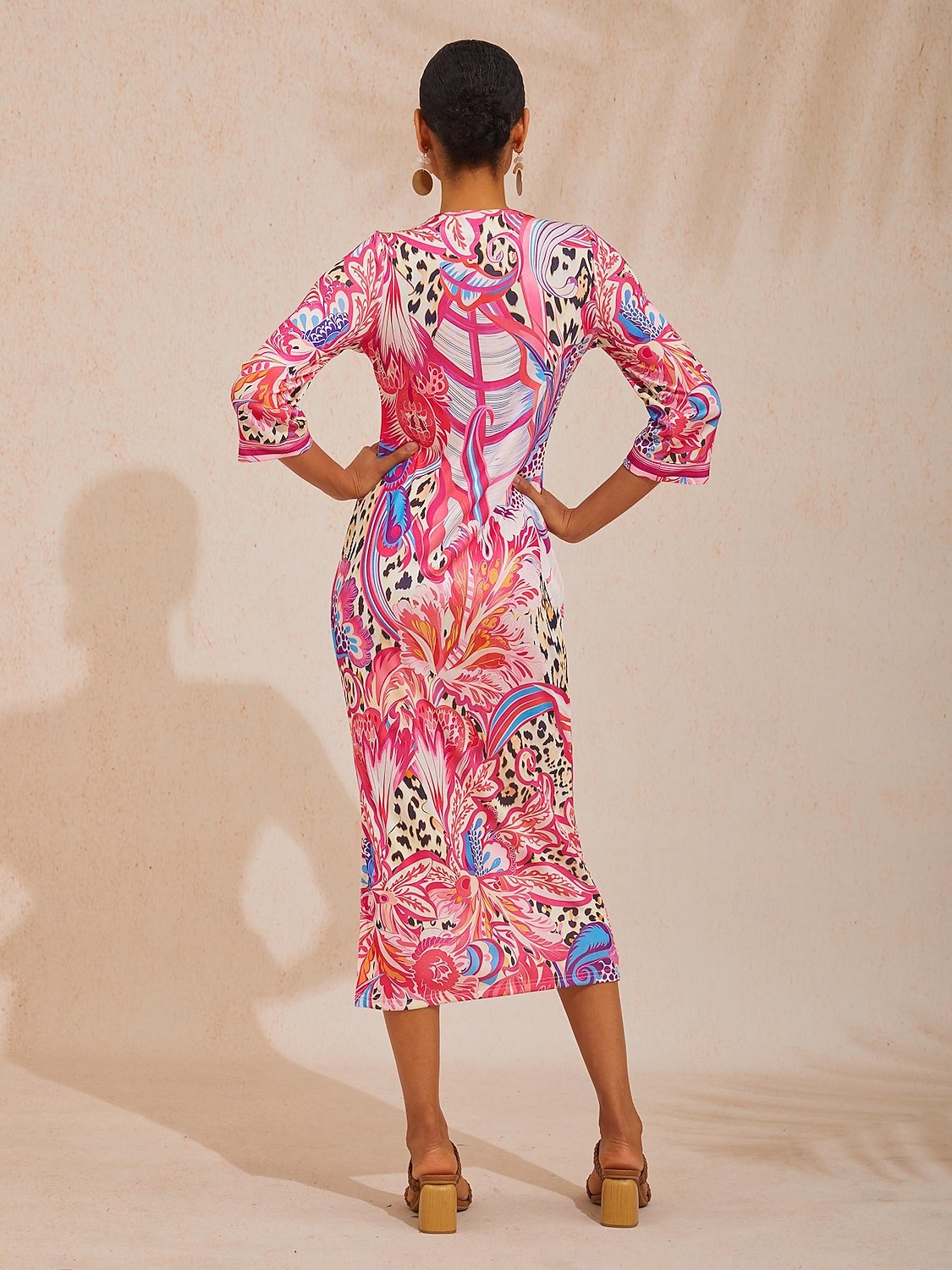 Blush&Beast abstracte roze paisley stretchjurk 2026 - $102.99 –P2